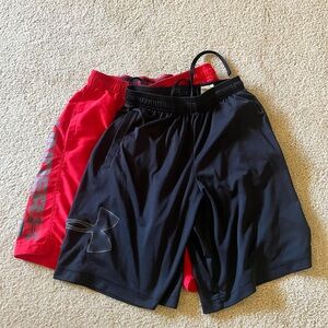 2 Mens S Under Armour Shorts